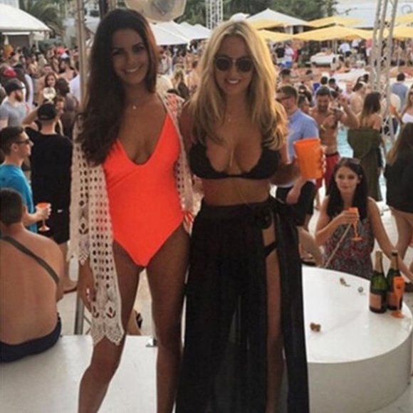 Black Sarong Long Side Slit Tie at Waist - Picture 2 of 3